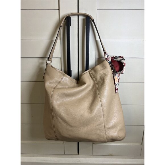 Coach Madison Isabelle Shoulder Bag Pebbled Leather Purse Cream Beige Tan - Picture 2 of 16